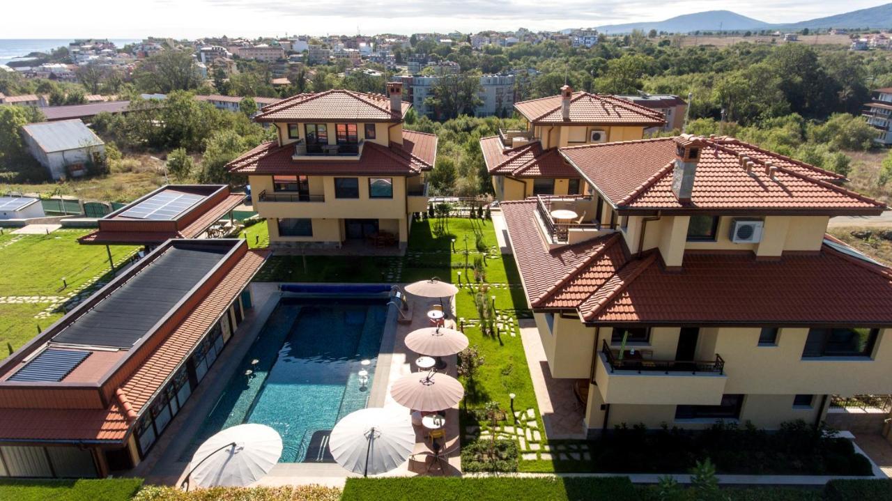 Villa Em Lozenets Exterior photo