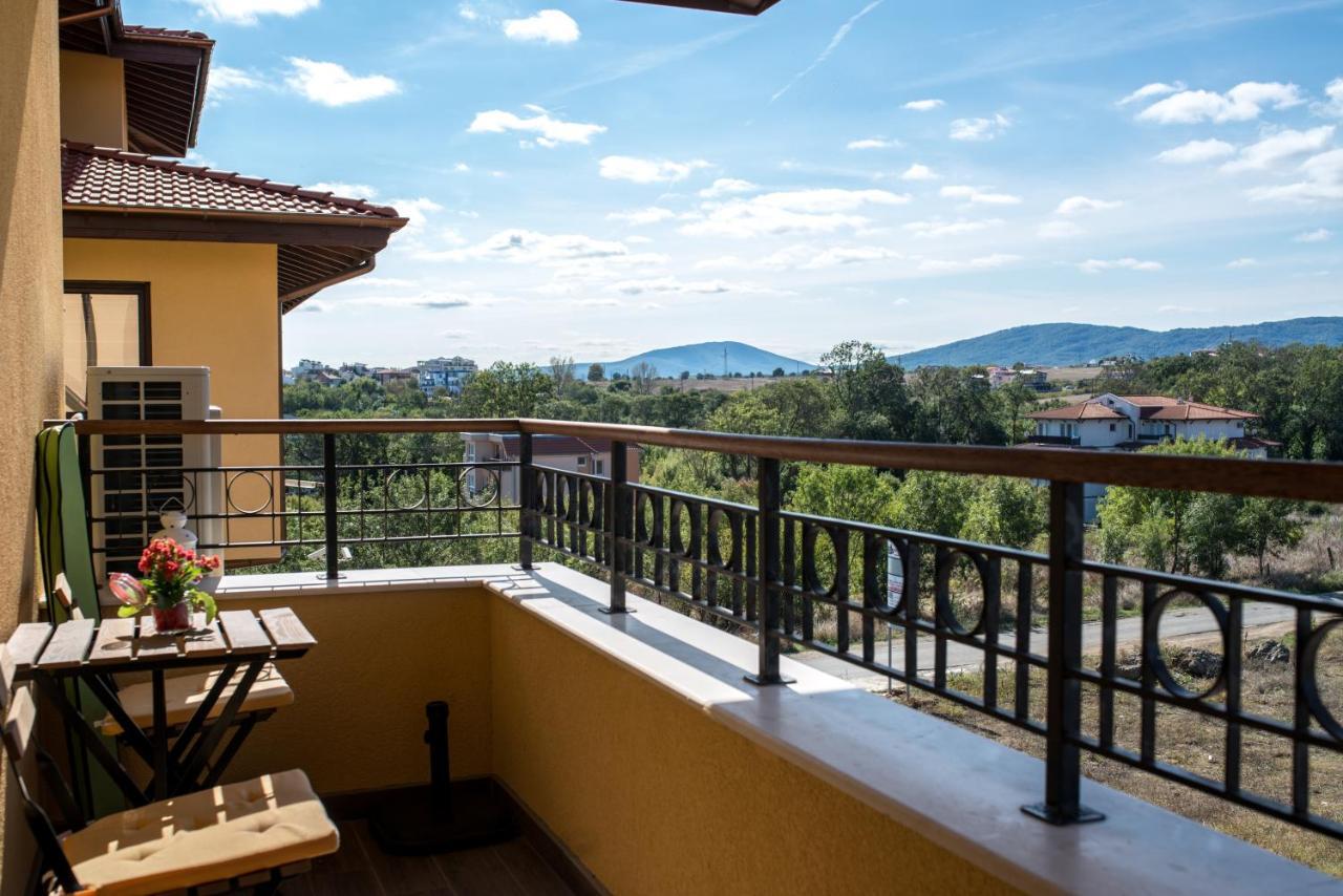Villa Em Lozenets Exterior photo
