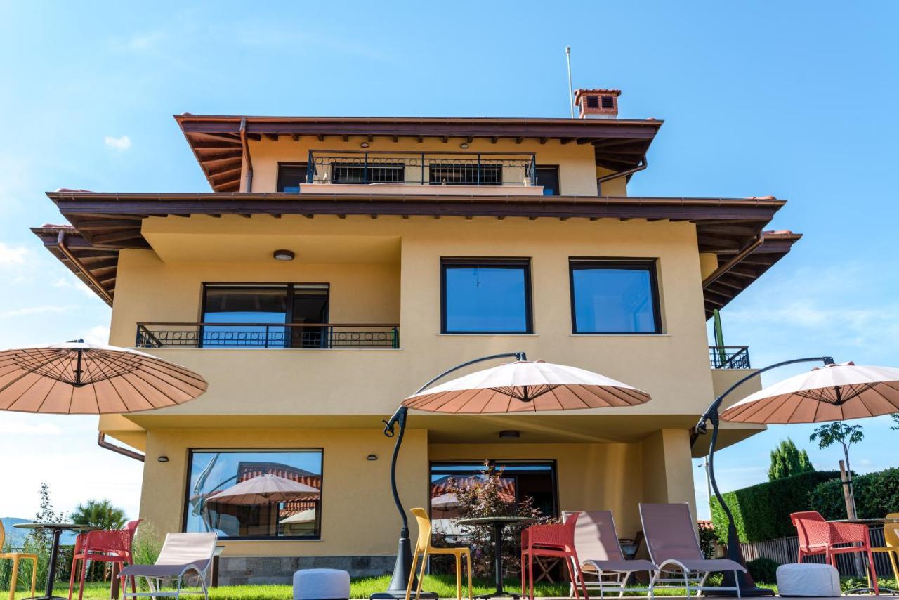 Villa Em Lozenets Exterior photo