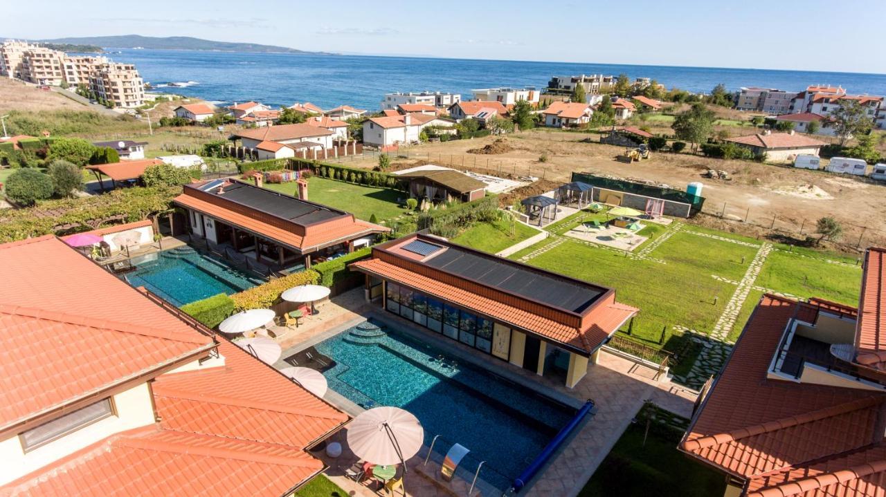Villa Em Lozenets Exterior photo
